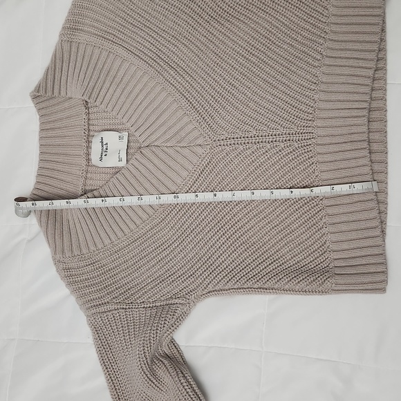 Abercrombie & Fitch Crop Ribbed Sweatshirt - Picture 6 of 7
